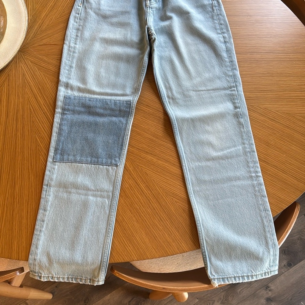 Men's Light Blue Jeans with Patch